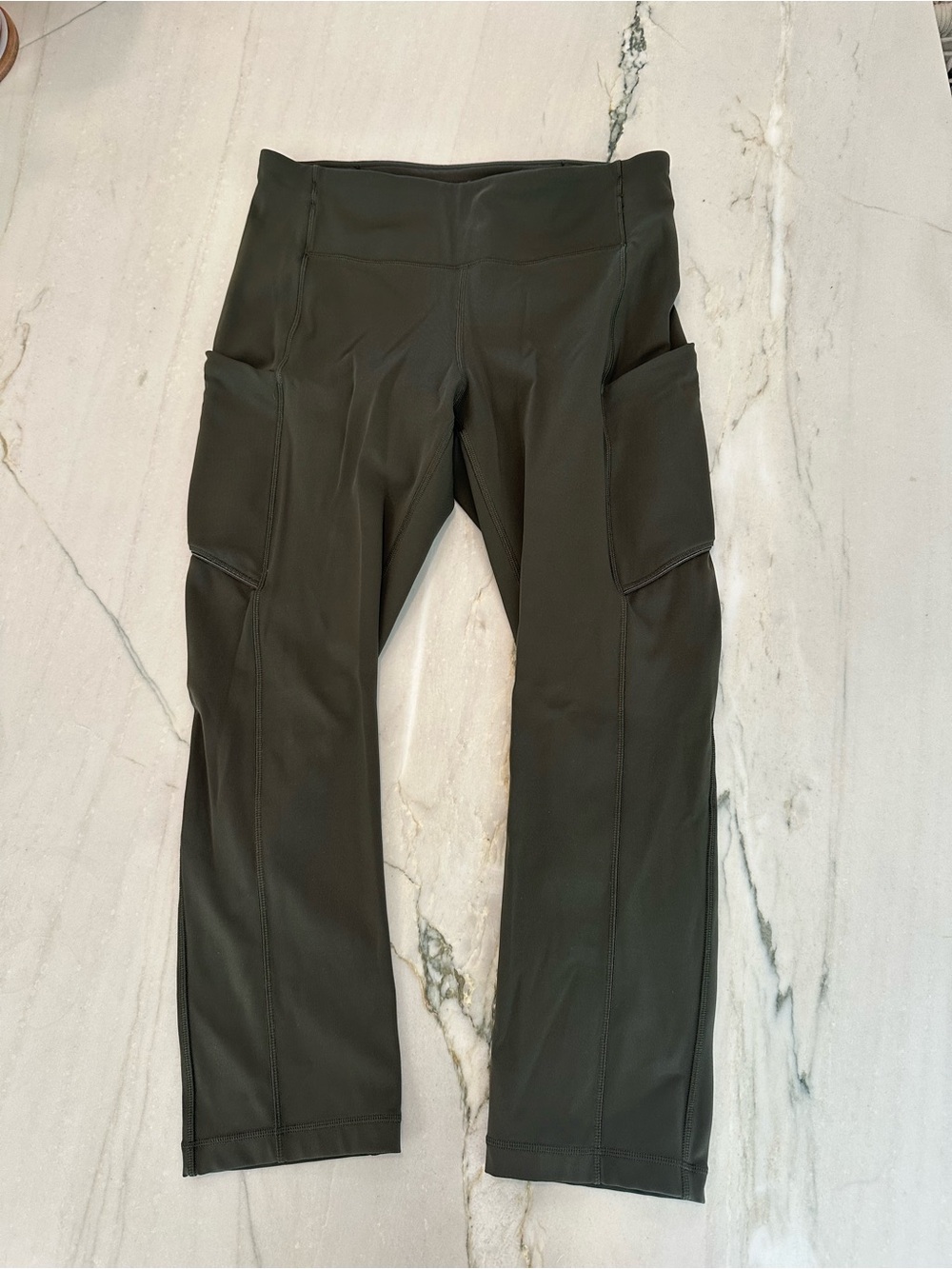 Lululemon Fast and Free Tight Women size6 
Dark Olive Greenhigh Rise 25" Inseam